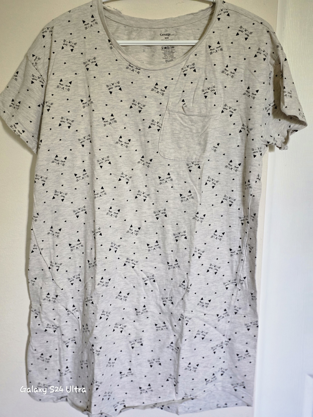 George Light Gray Cat Print Pocket Tee